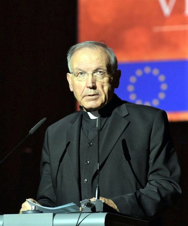 Stres slavnostni govornik (4) (002).jpg