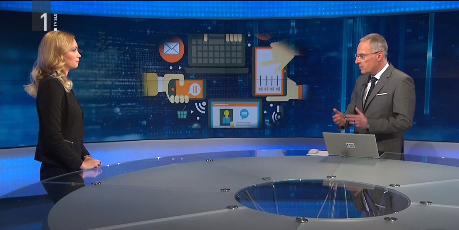 Kolegica dr. Karmen Marguč je bila gostja Odmevov